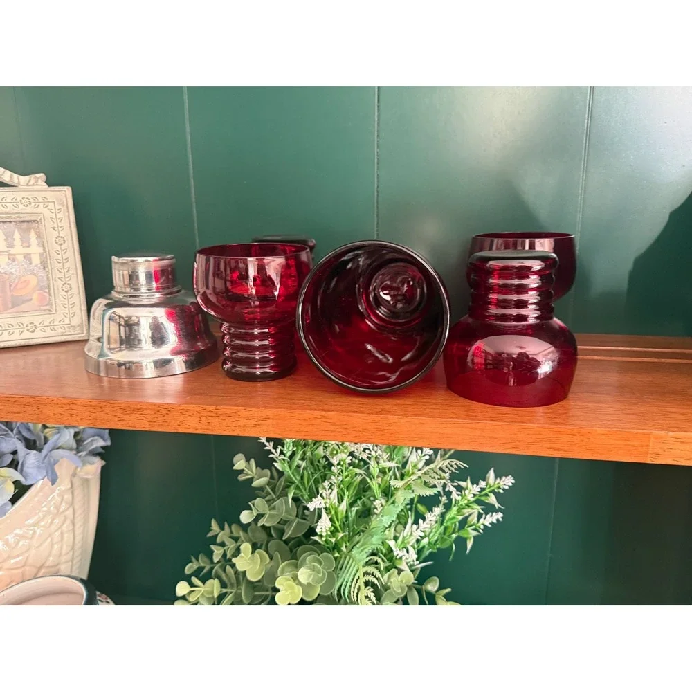 Vintage Art Deco Ruby Red Glass Cocktail Shaker Set‎ with 4 Ribbed Glasses 5pc